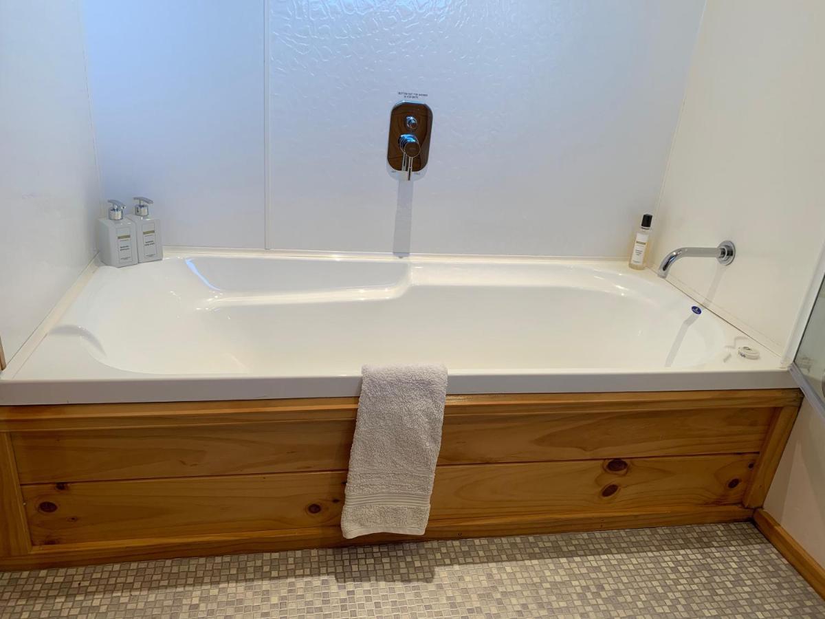 Birds Ferry Lodge Luxury B&B Westport Dış mekan fotoğraf